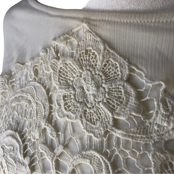 Alice and Olivia Blouse Lace Accents Women M OffWhite Long Sleeves Bateau Neck - Picture 2 of 10